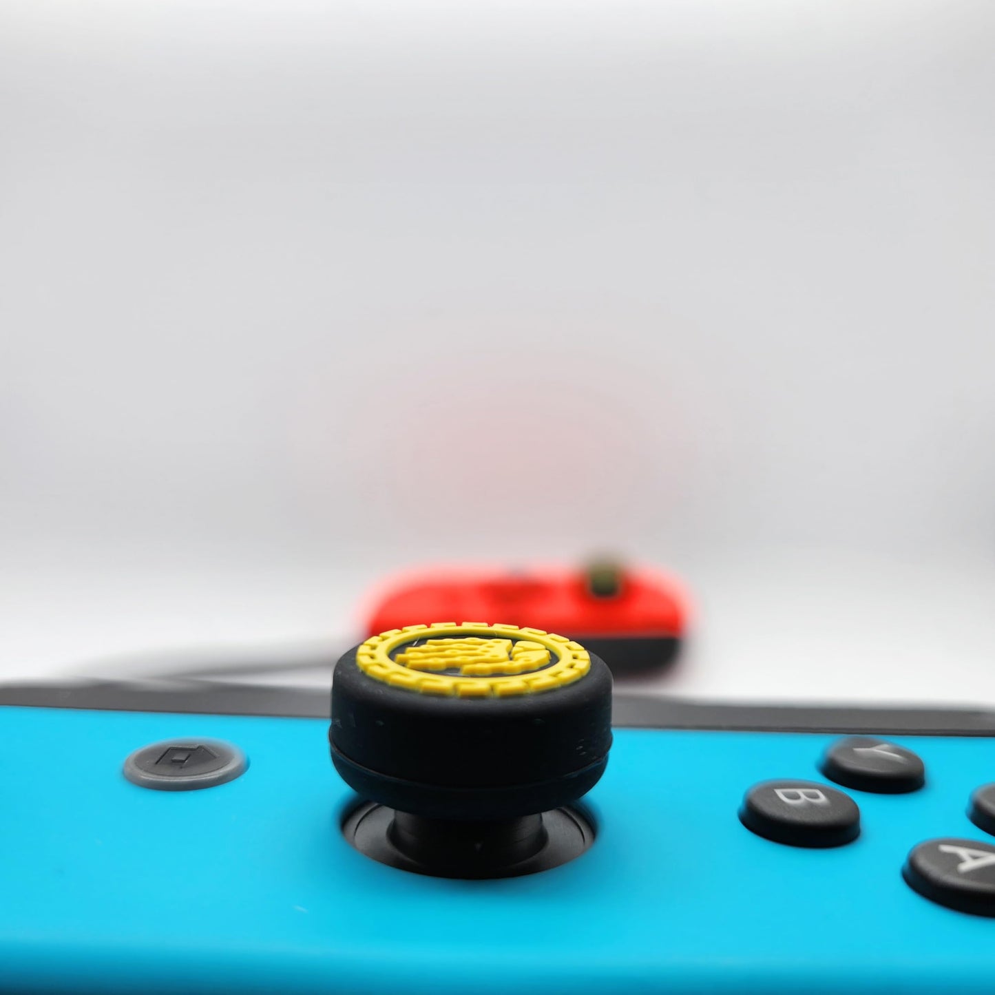 4X Joystick Kappen Kompatibel mit Switch Grip Joy Con Grip Thumbstick Grip Switch Lite OLED Zubehör Thumb Grips