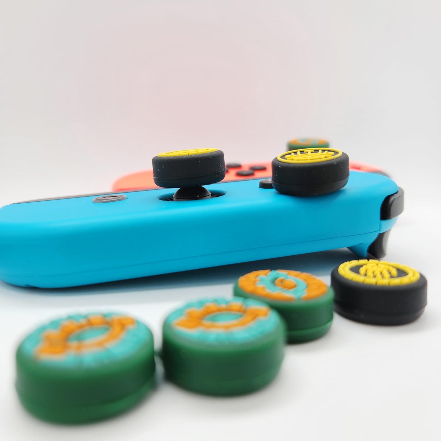 4X Joystick Kappen Kompatibel mit Switch Grip Joy Con Grip Thumbstick Grip Switch Lite OLED Zubehör Thumb Grips